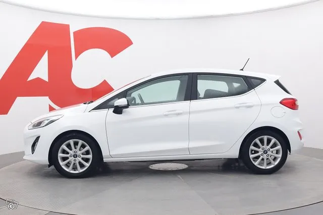 Ford Fiesta 1,0 EcoBoost 100hv A6 Titanium 5-ovinen - / 1-OMISTAJA / LOHKO JA SISÄP / TÄYD MERK HUOLTOKIRJA / VAKKARI / PTUTKA / Image 2