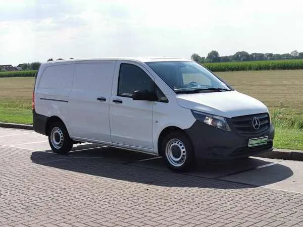 Mercedes-Benz Vito 111 CDI Image 4